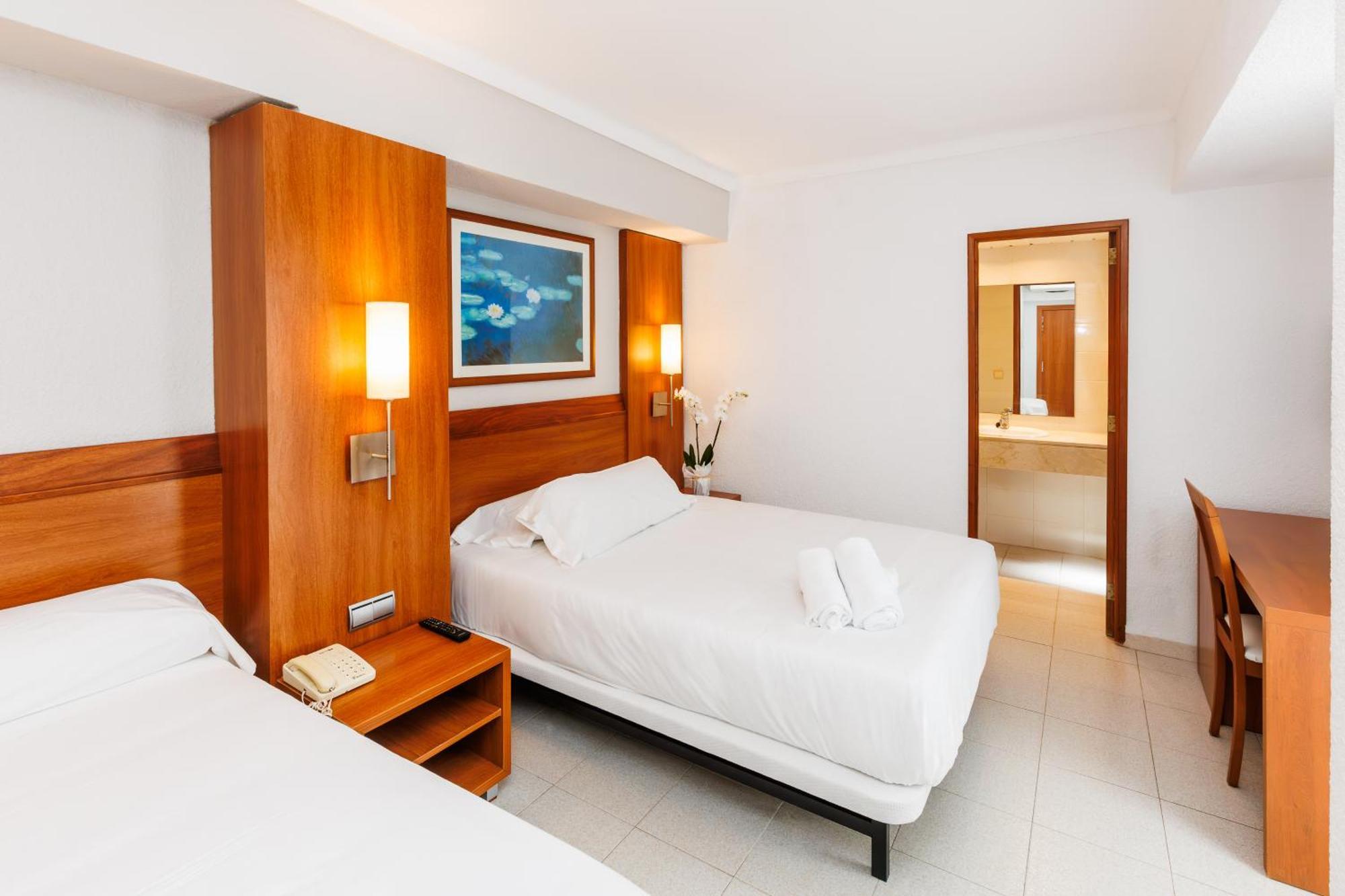O7 Colombo Hotel S'Illot (Mallorca)