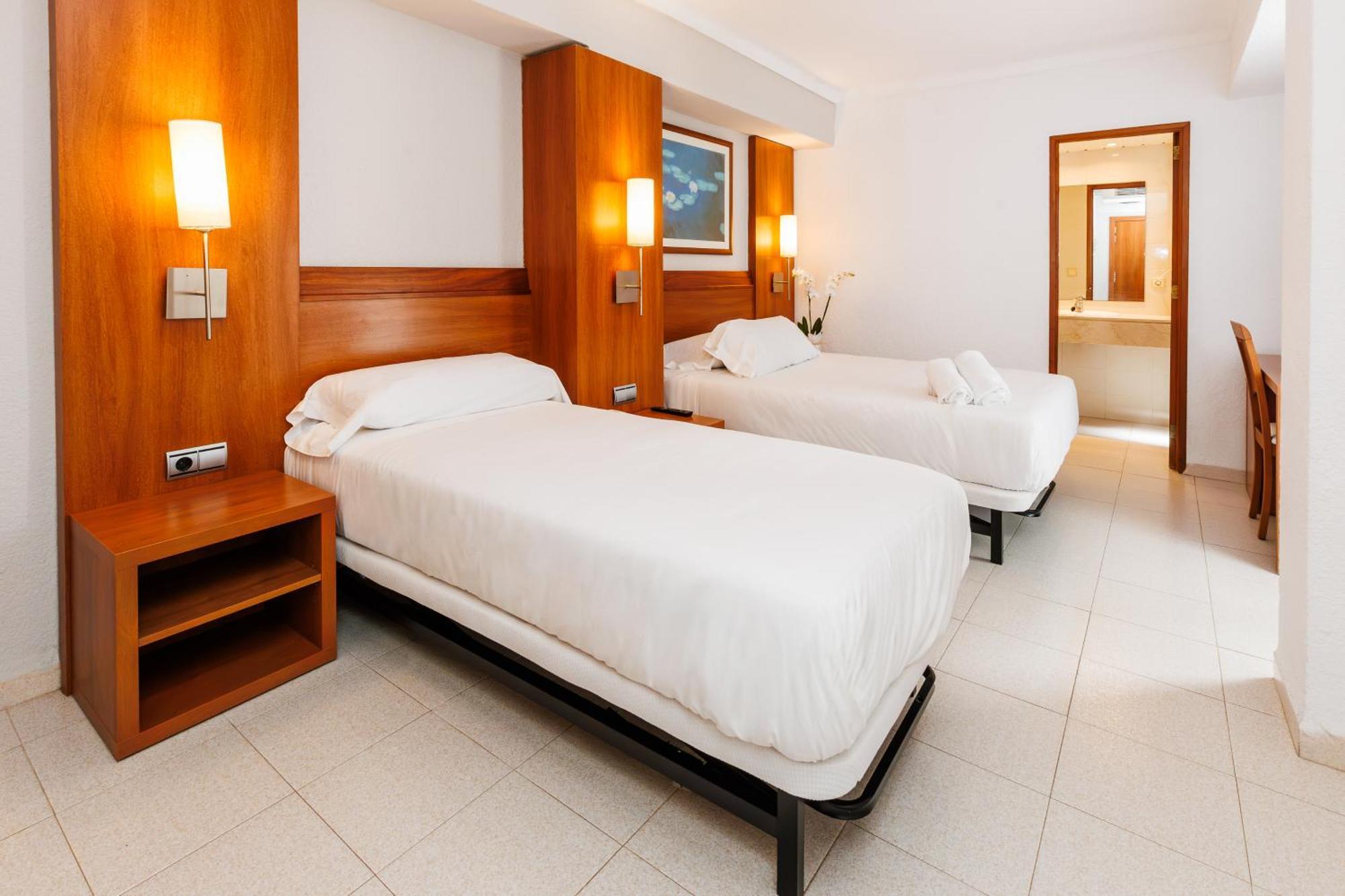 O7 Colombo Hotel S'Illot (Mallorca)
